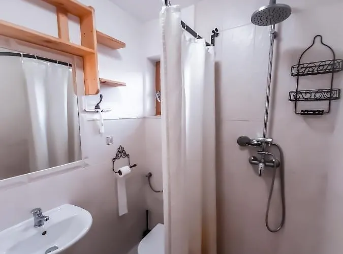 Moravsky Grunt Hostel *